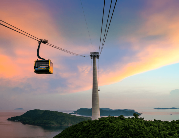 2 Nights Phu Quoc with 4-Island tour and Aquatopia water park with cable car- (PQA-02)